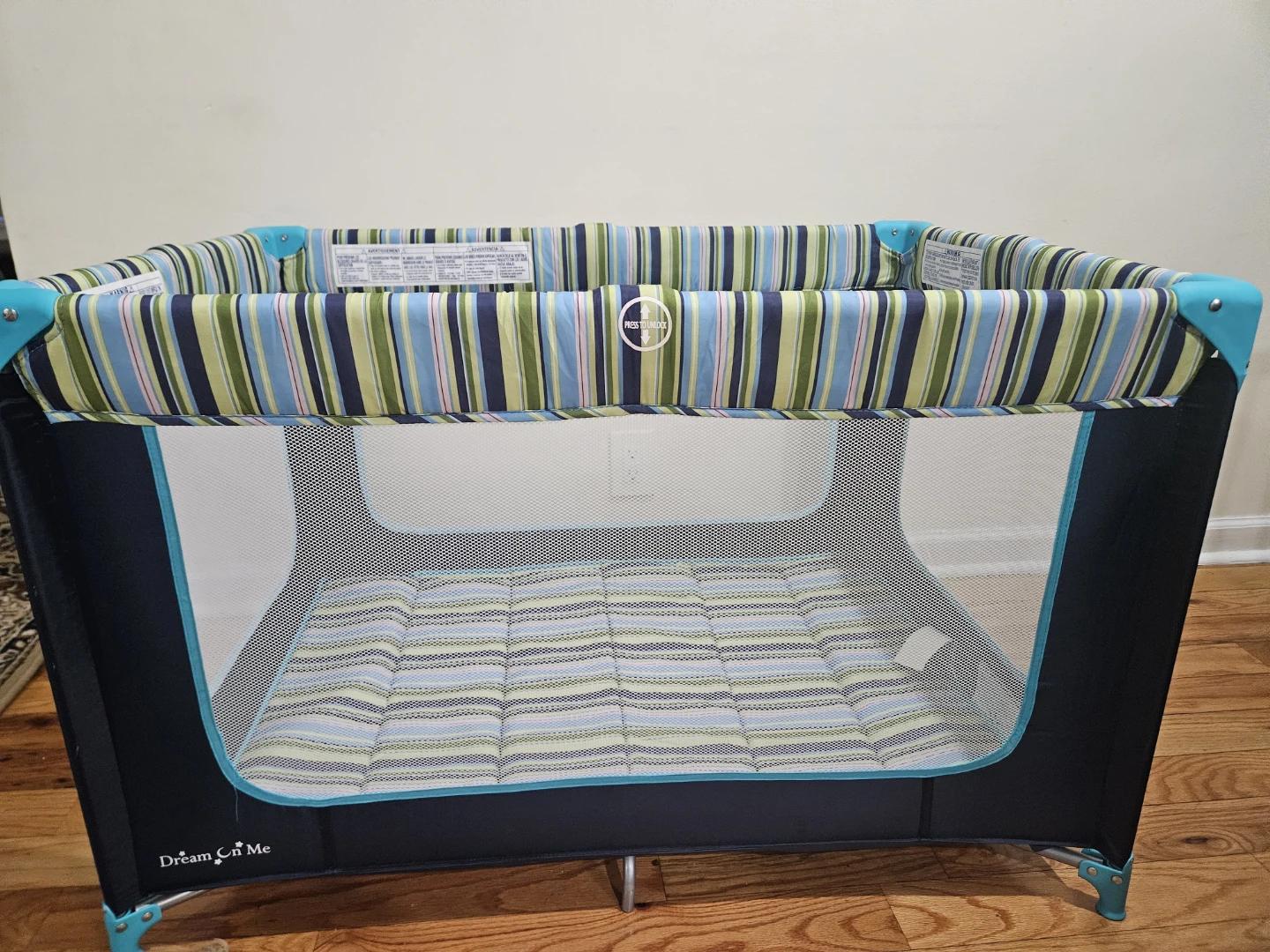 Dom Family Zodiak Portable Play Yard