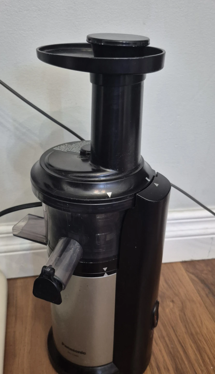 Panasonic MJ-L500 Cold Press Slow Juicer - photo 3