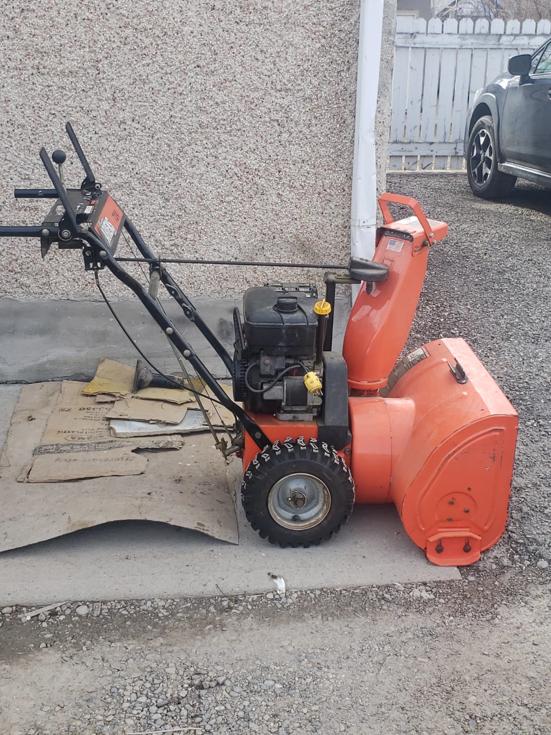 Ariens 724 Snowblower
