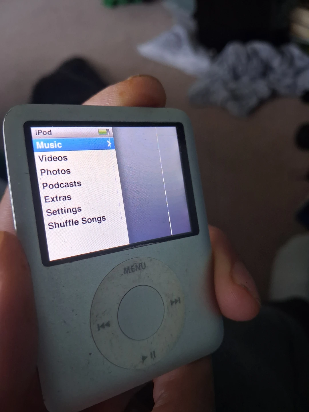 Apple iPod Nano (3rd Gen) Silver