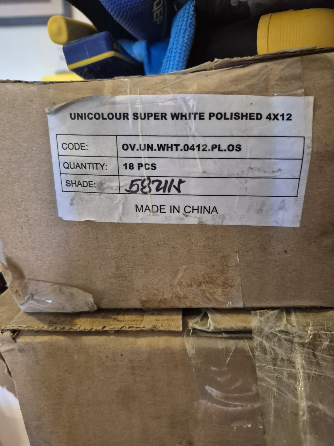 Unicolour Super White Polished Tiles 4x12 (18 Pcs)