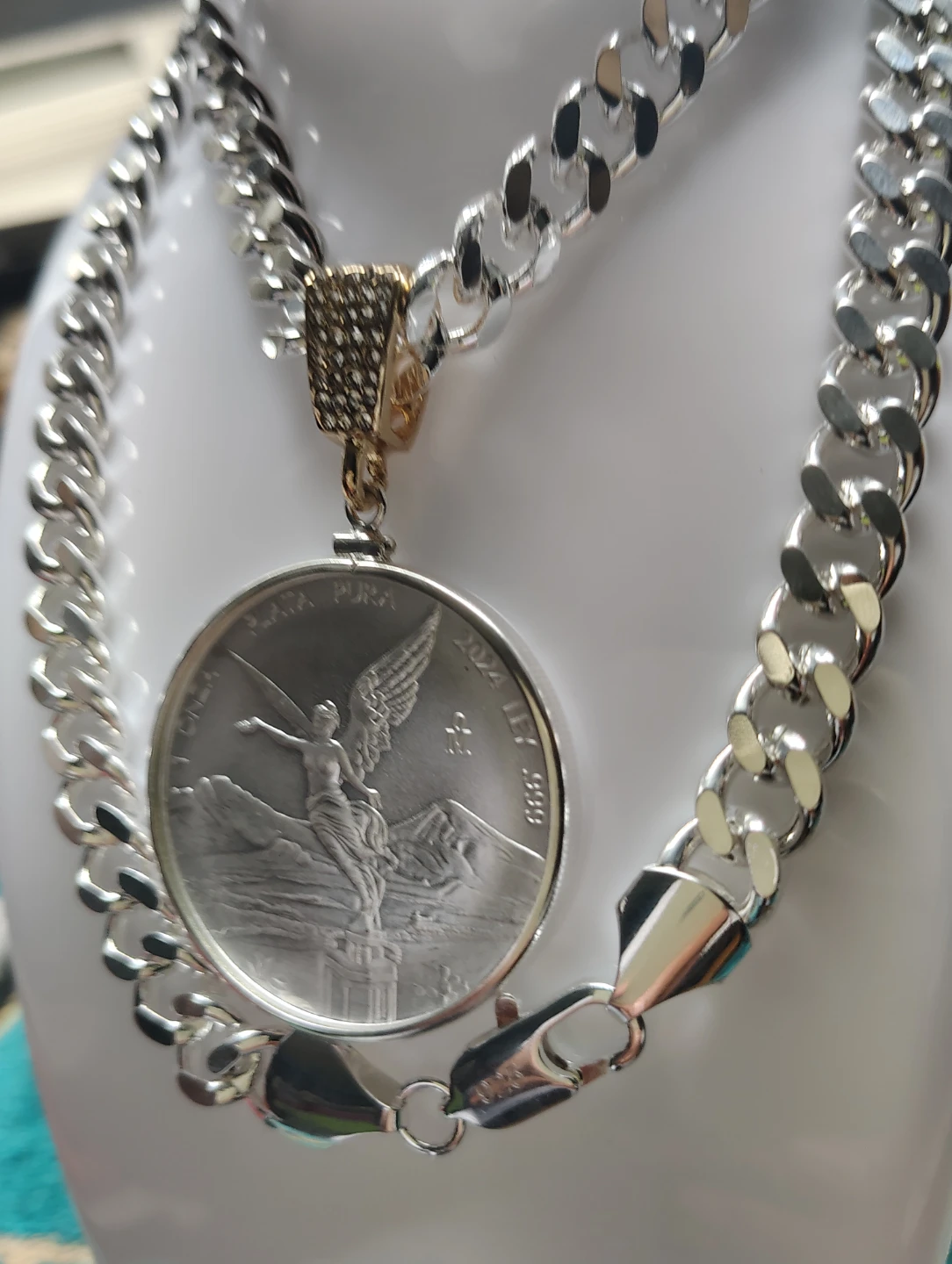 Collar chapado con moneda de plata libertad de México. - photo 3