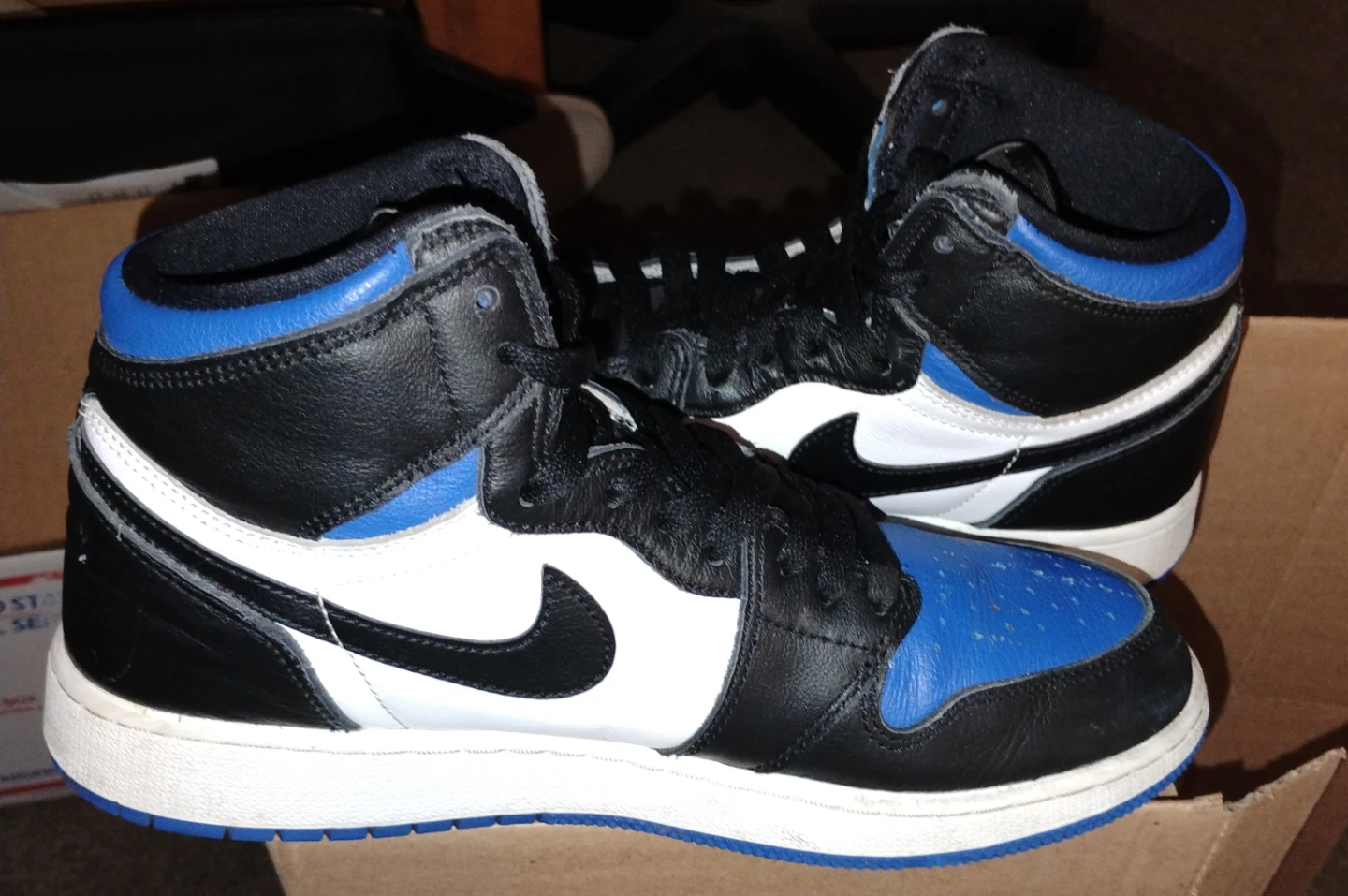 Air Jordan 1 Retro High Royal Toe 7 men/8.5 women - photo 4