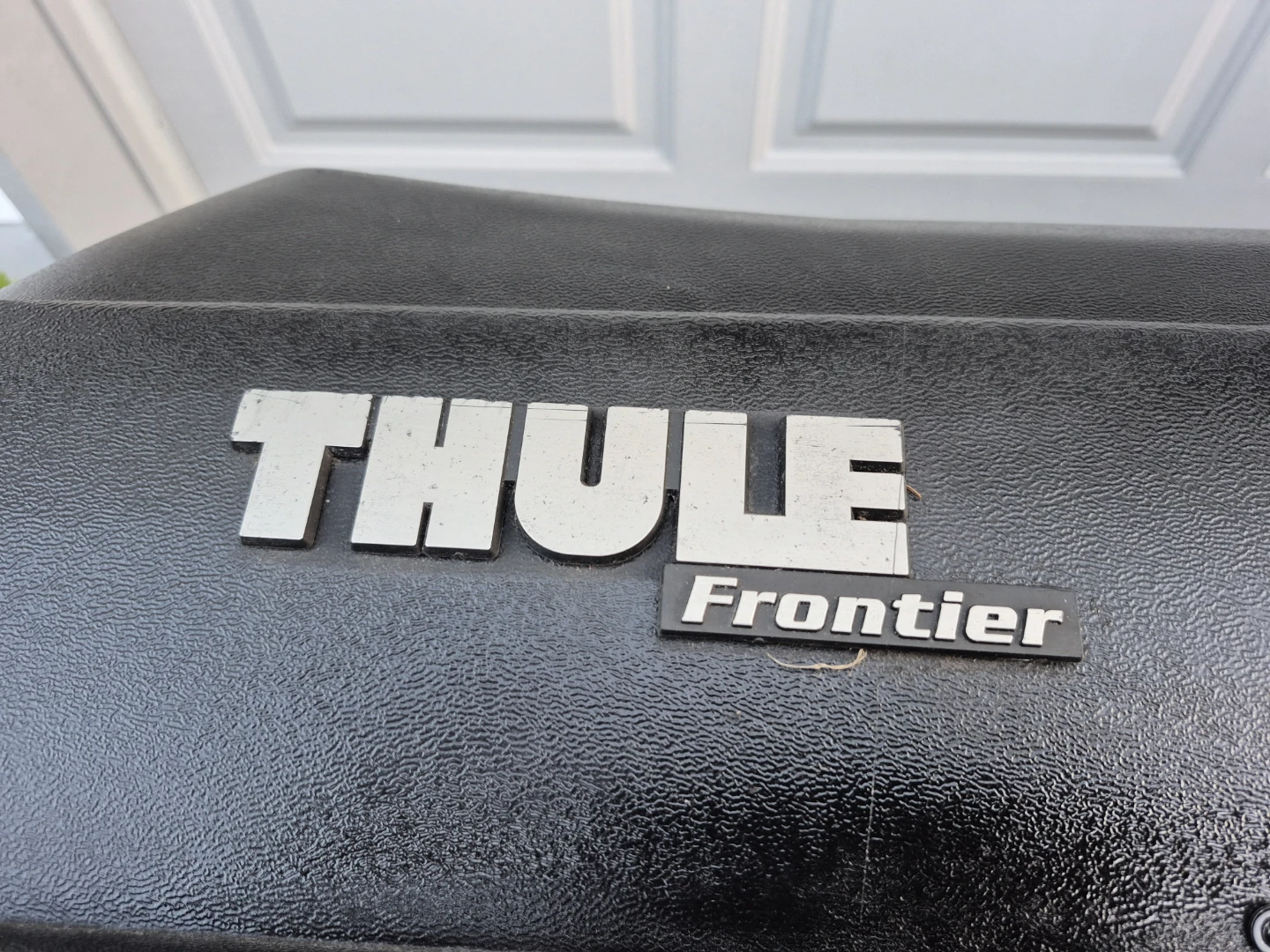 Thule Frontier car top storage unit