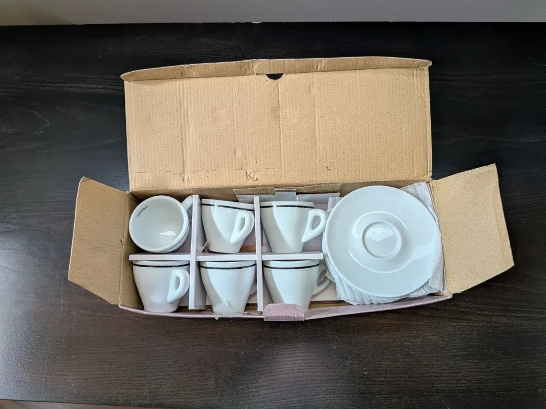 Set of 6 Espresso Cups & Saucers