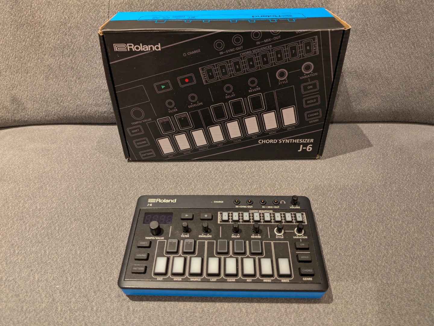 Roland J-6 Chord Synthesizer