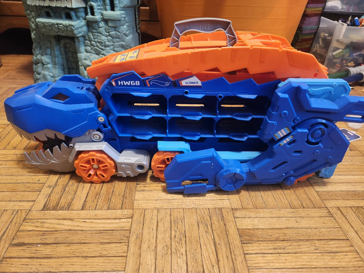 Hot Wheels HW68 Ultimate Dinosaur Car Carrier - photo 2