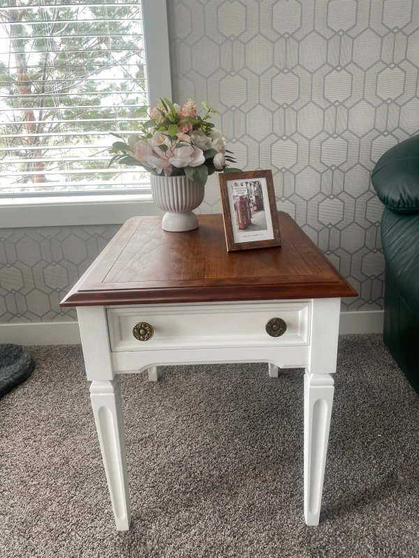 White and Wood End Table with Drawer - photo 2