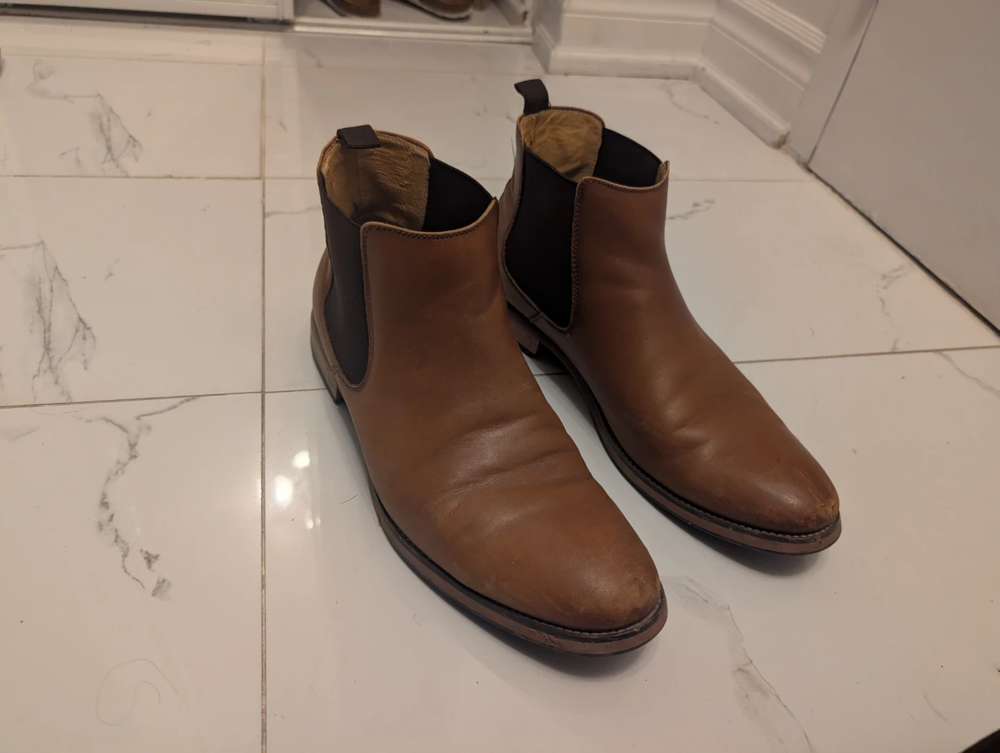 Roots Brown Leather Chelsea Boots