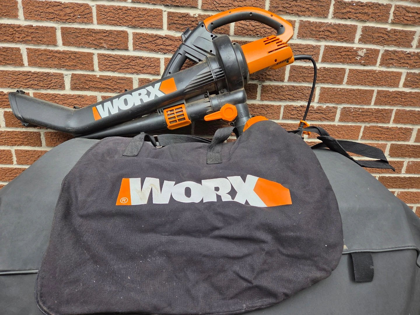 2 in 1 .. Electric Workx Leaf Blower / Vacuum