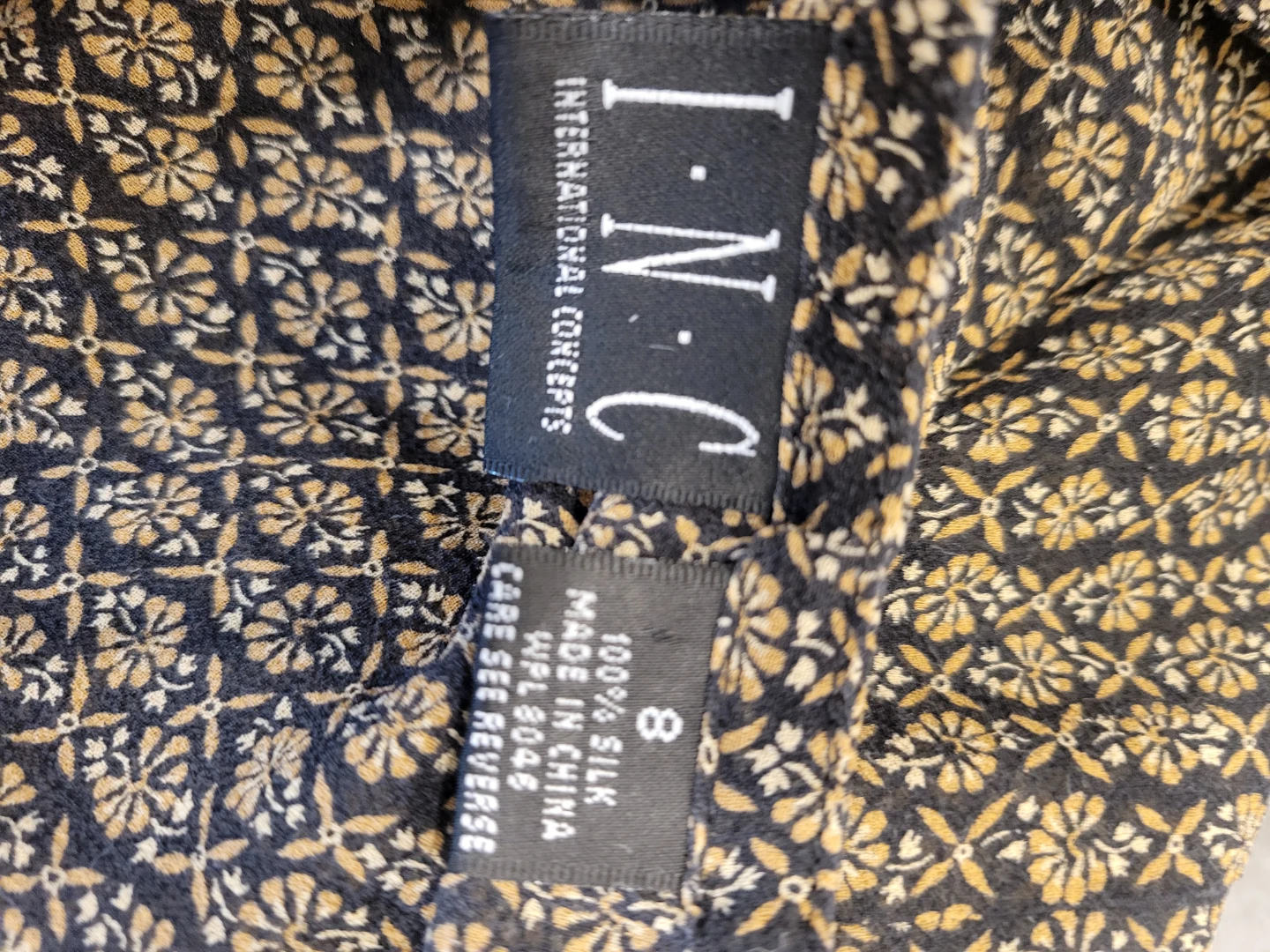 Women's size 8 top - photo 2