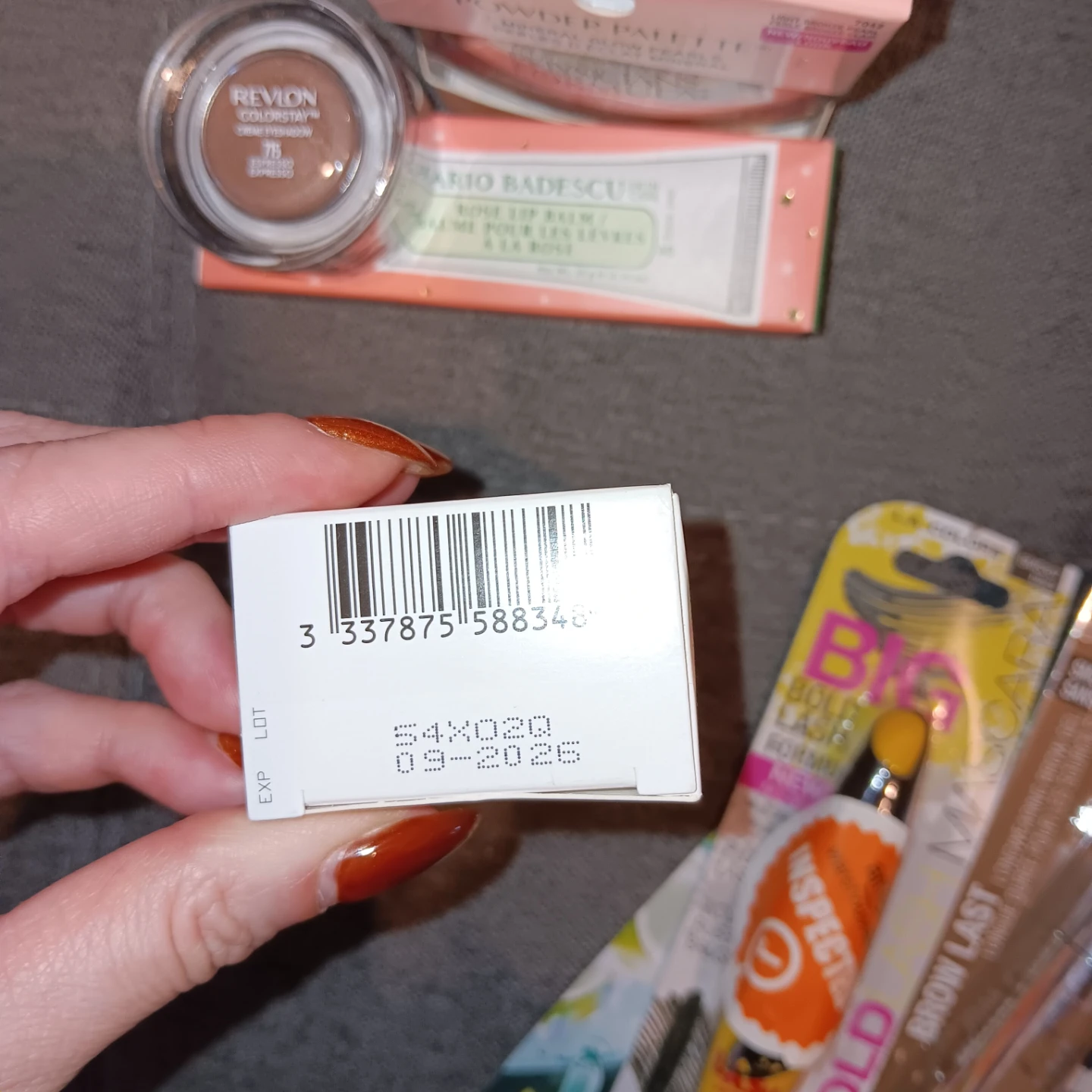 Assorted Makeup and Skincare Lot 3 (over 15 items) - photo 4