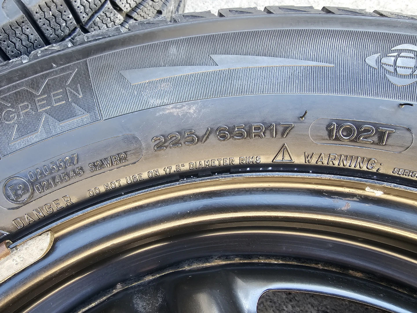 TOYOTA RAV4 WINTER TIRES ON STEEL RIMS 225/65 R17 - photo 5