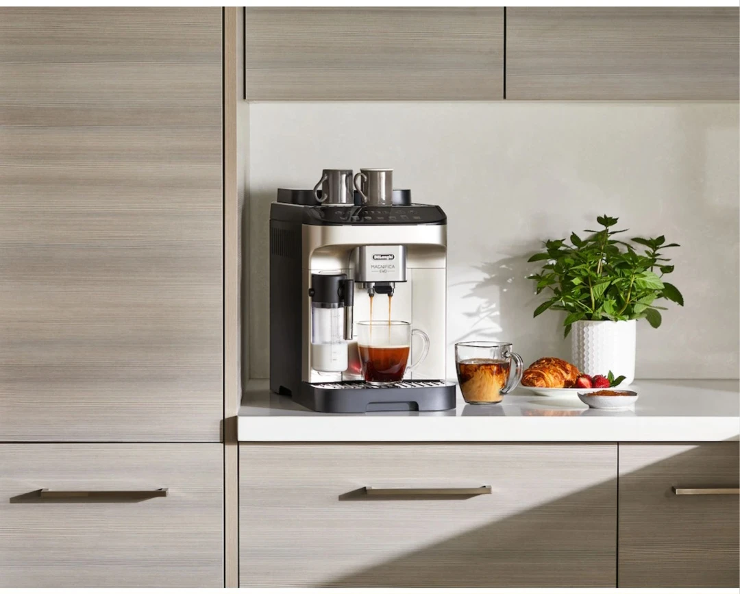 DeLonghi Magnifica EVO Automatic Coffee Machine - photo 4