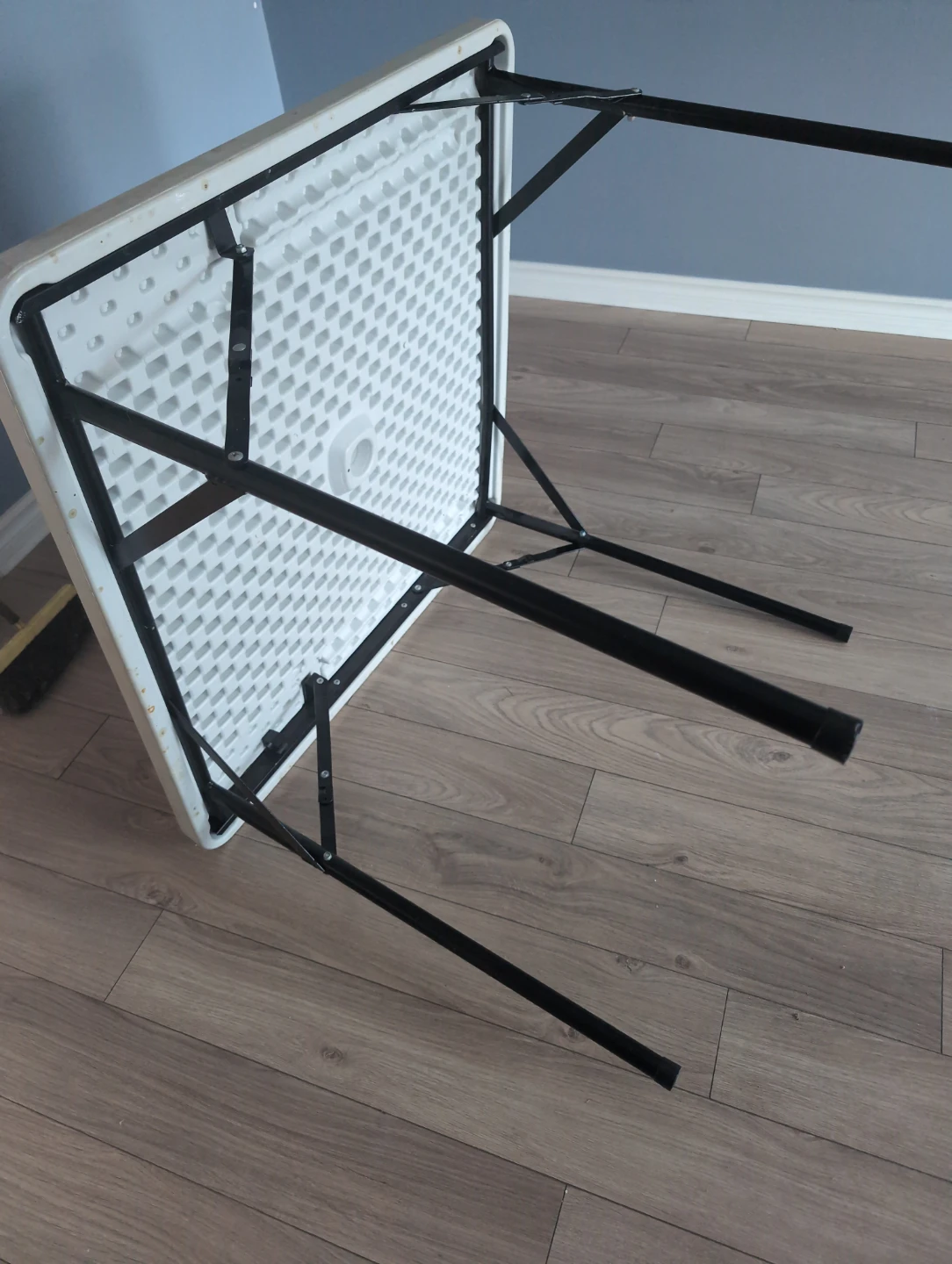 Folding Table - photo 2