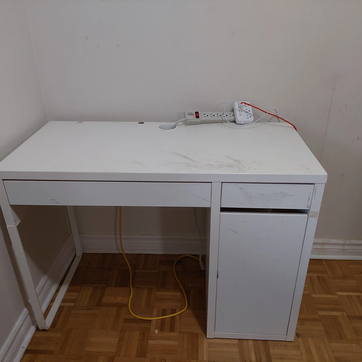 White Compact Desk with Drawer and Cabinet