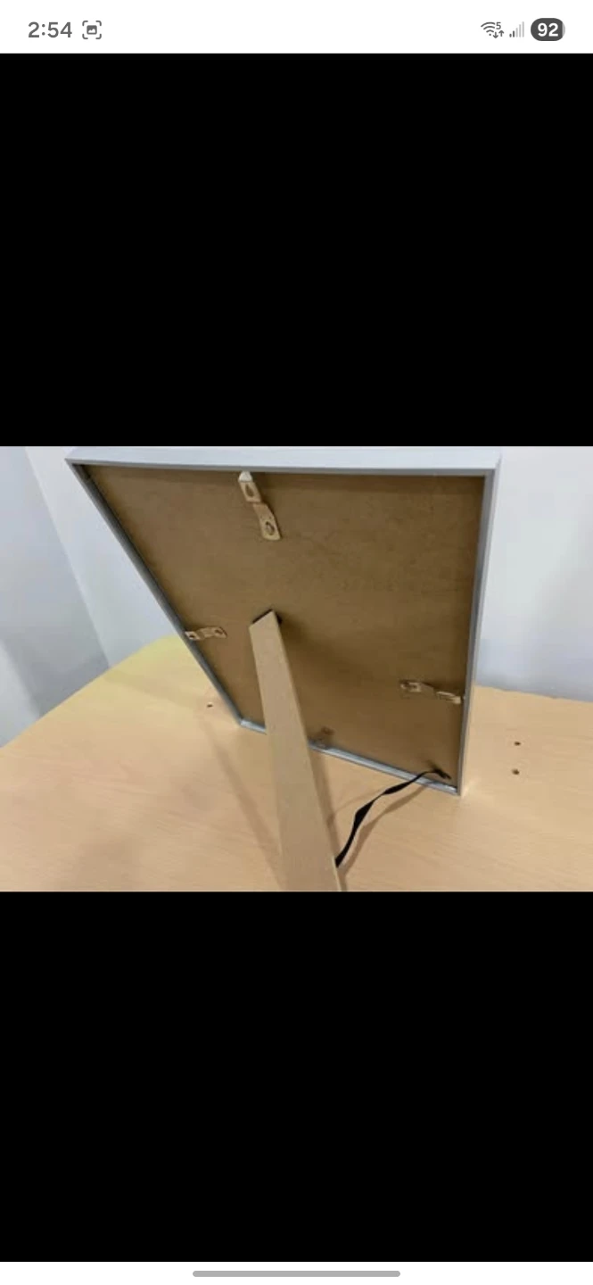 4 Picture Frames - photo 2