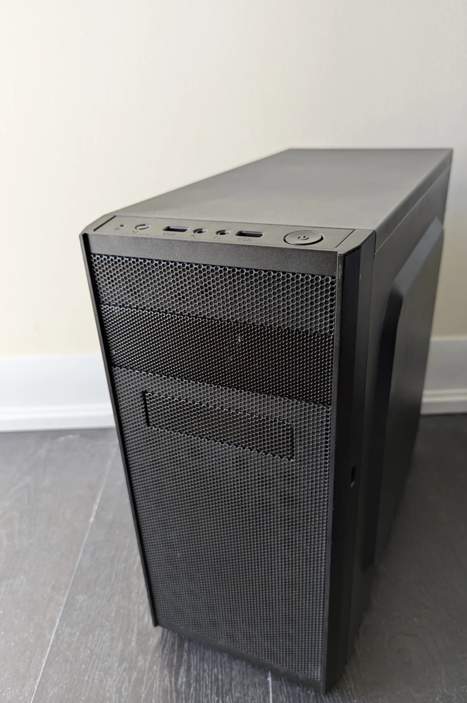 Cooler Master ATX Mid Tower Computer Case