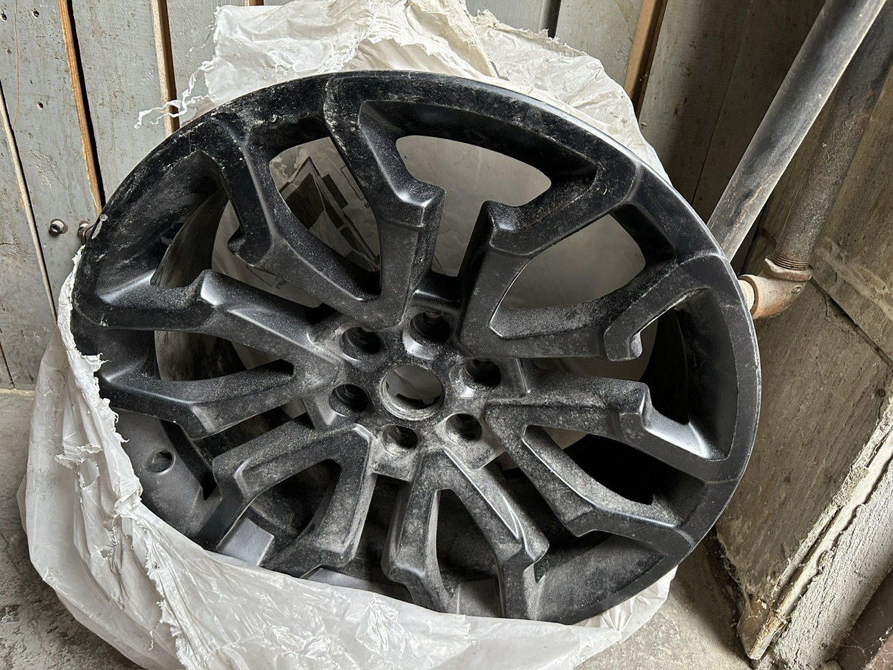 Dodge ram rim. Size 20 - photo 2