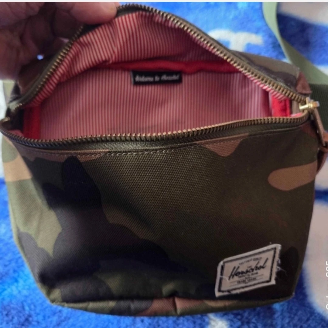 #07 - Herschel Camo Fanny Pack - photo 4