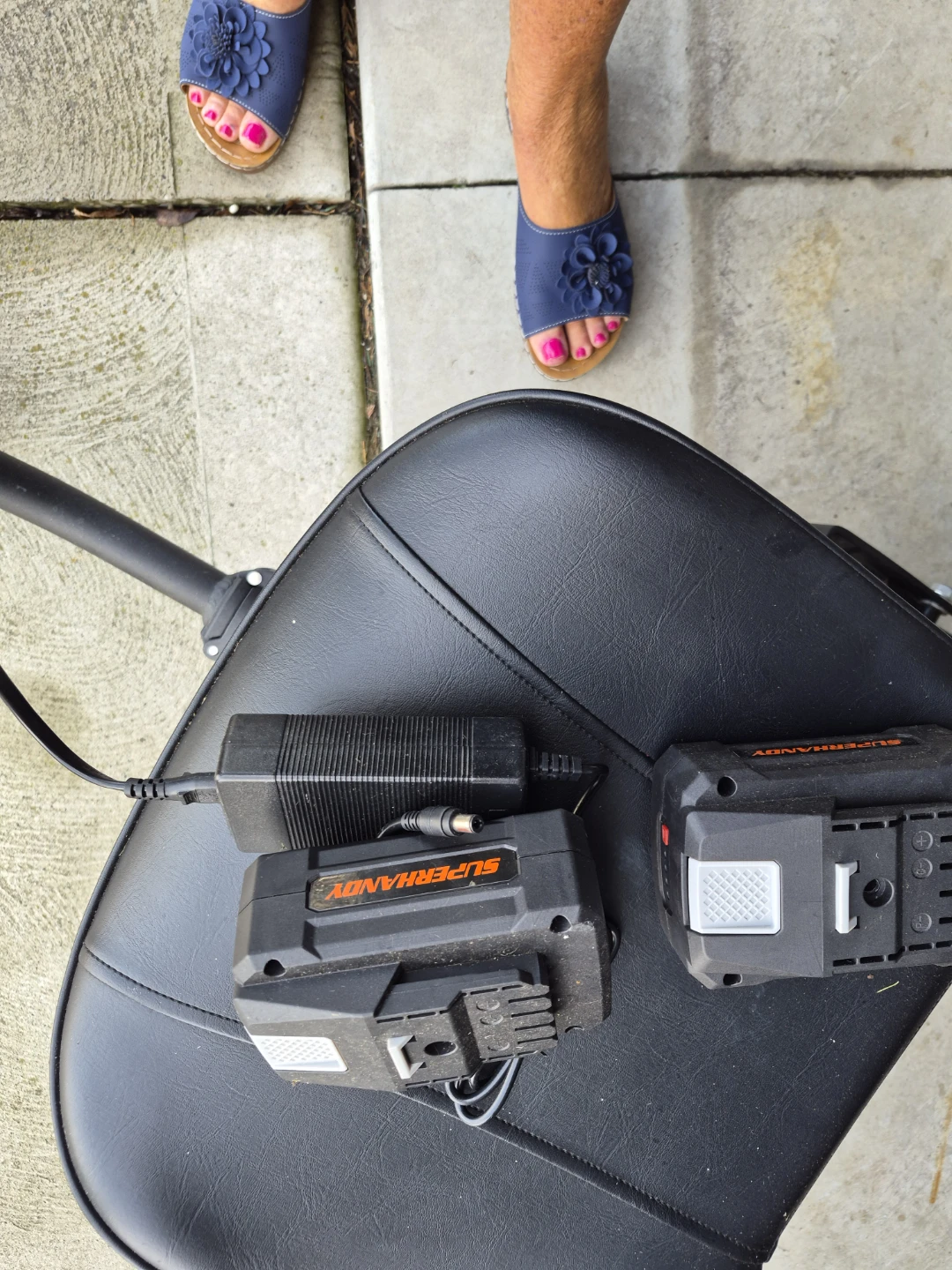Super Handy Mobility Scooter with Charger - photo 3
