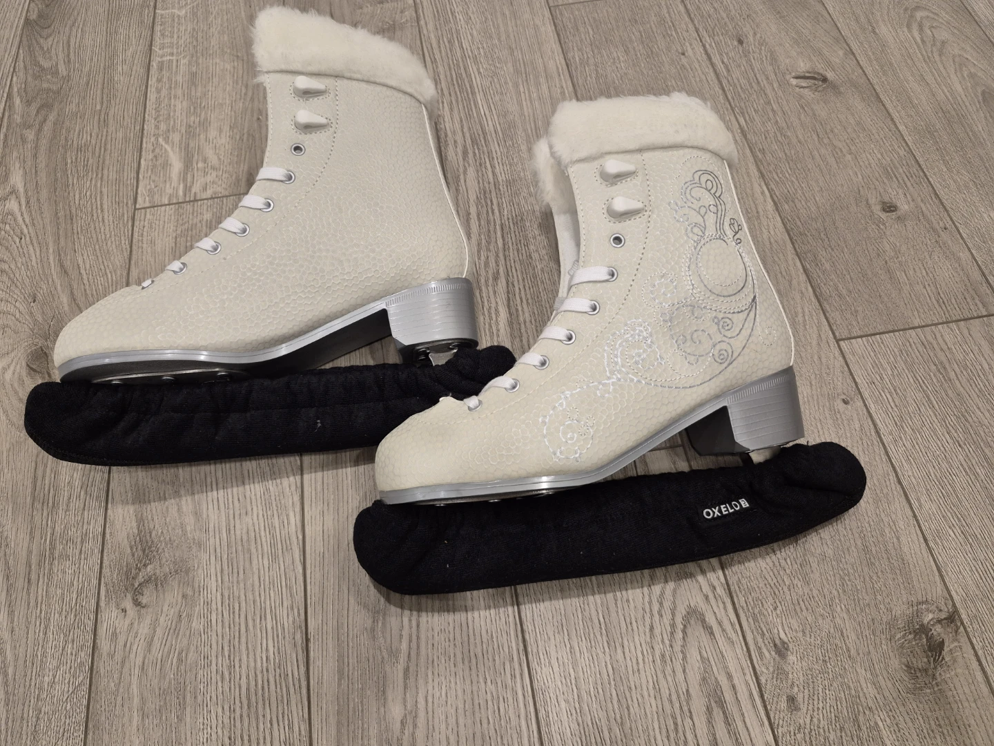 Cream White Ice Skates with Fur Trim - photo 4