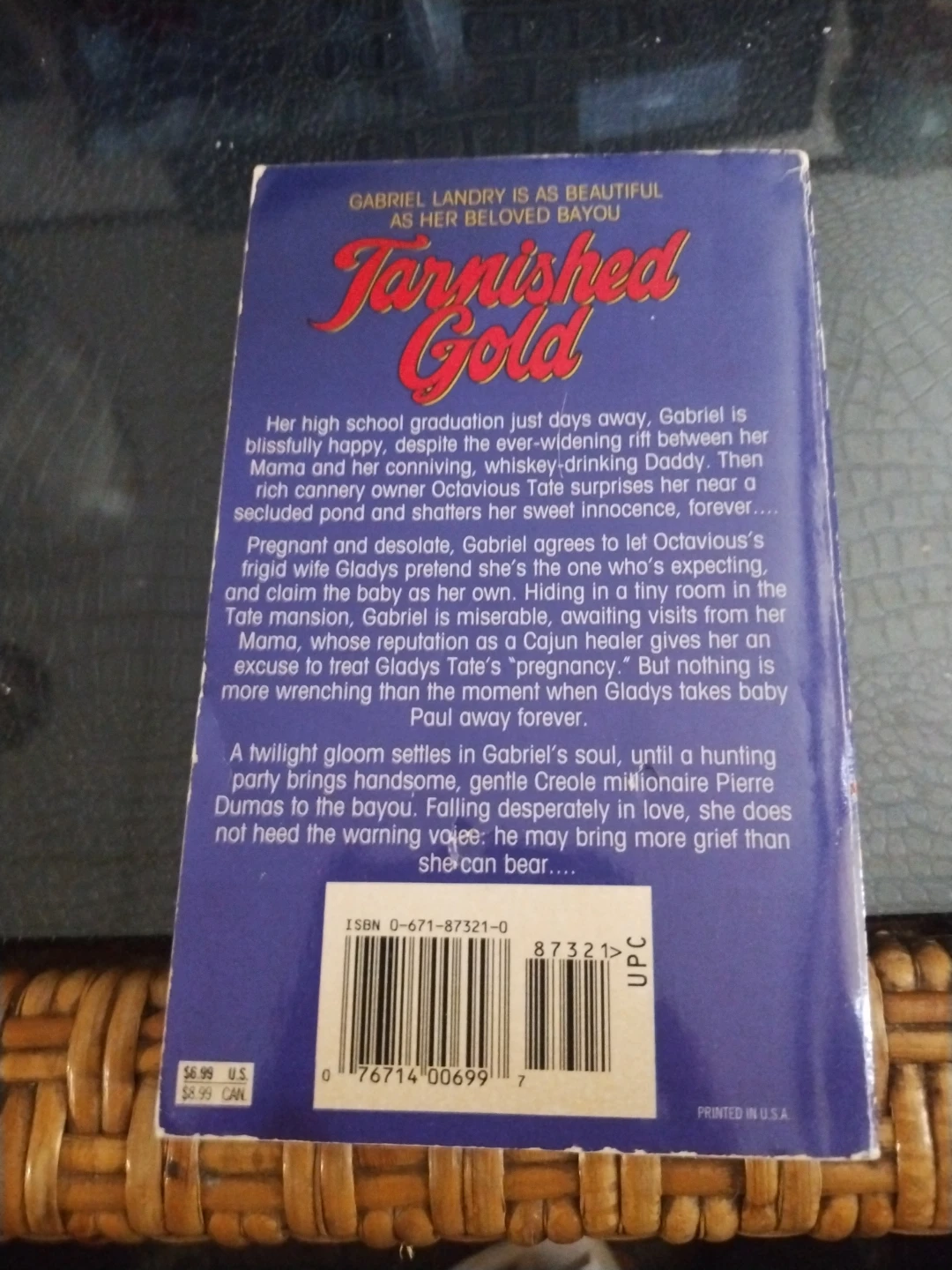 Tarnished Gold by V.C. Andrews - Paperback Novel - photo 2