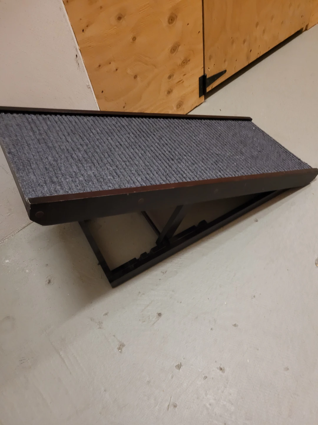 Adjustable Pet Ramp