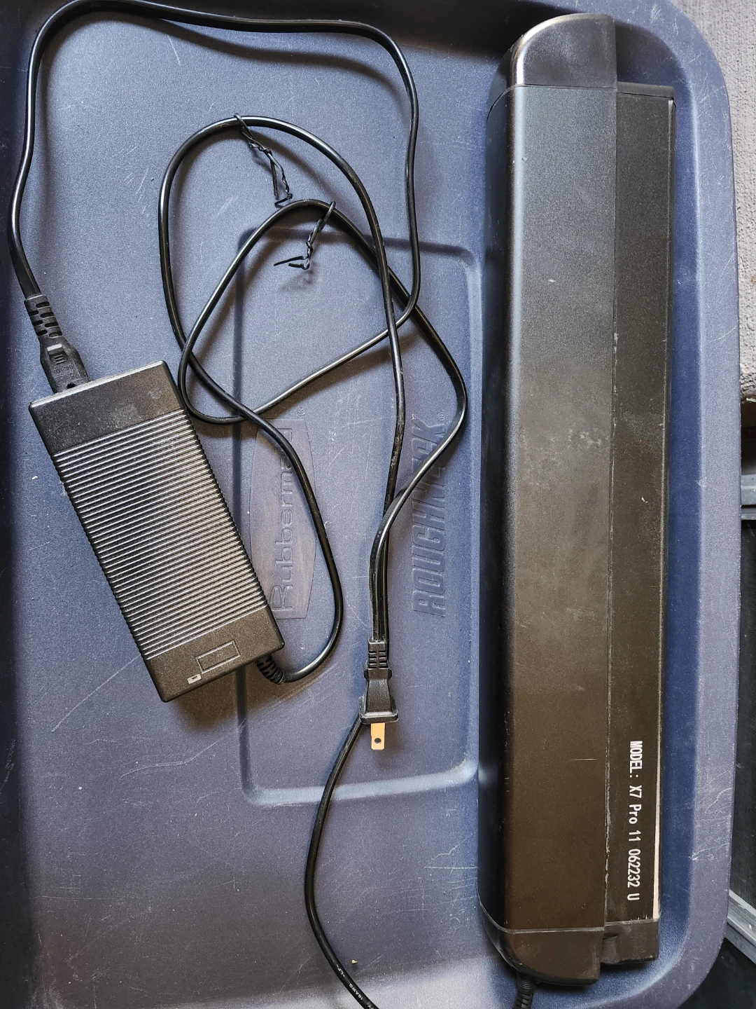 E-Scooter / E-bike Lithium-Ion Power Battery with Charger - photo 3