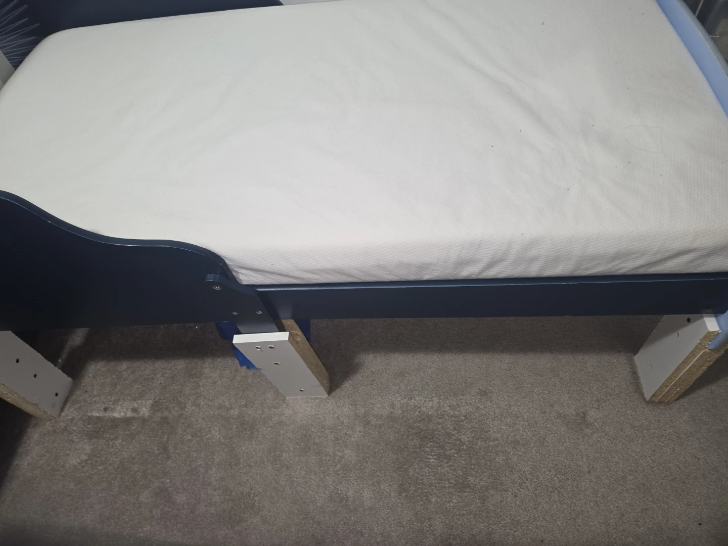 Delta Children Space Adventures Rocket Ship Wood Toddler Bed - photo 5