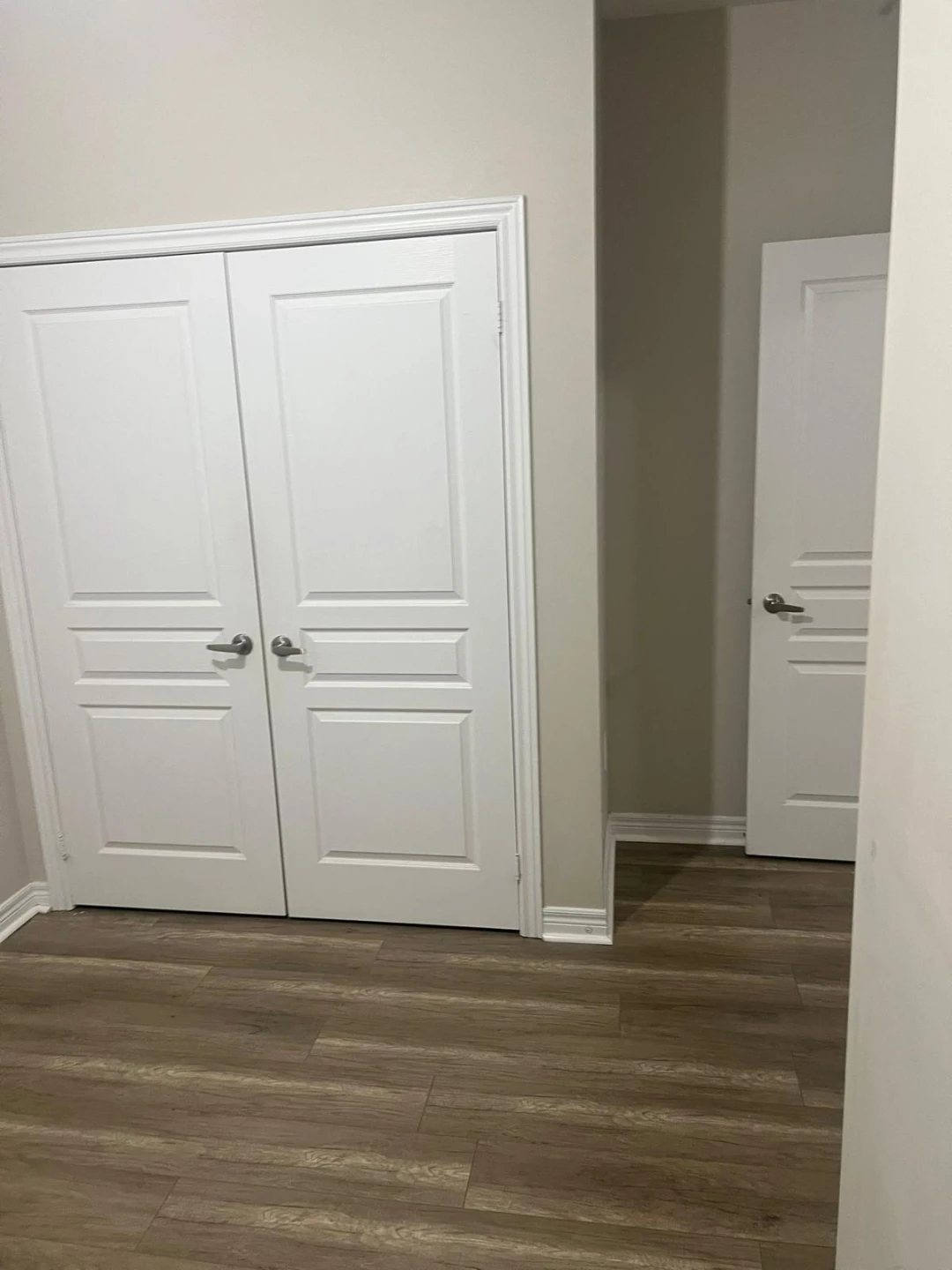 Walkout 1 Bedroom apartment