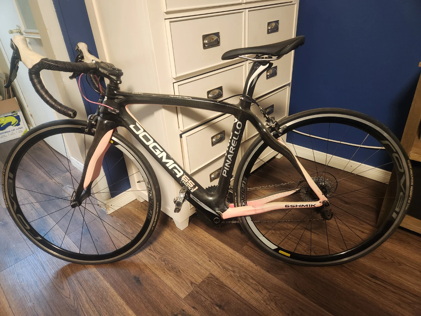 Pinarello Dogma think 2 road bike giro d’italia edition - photo 2