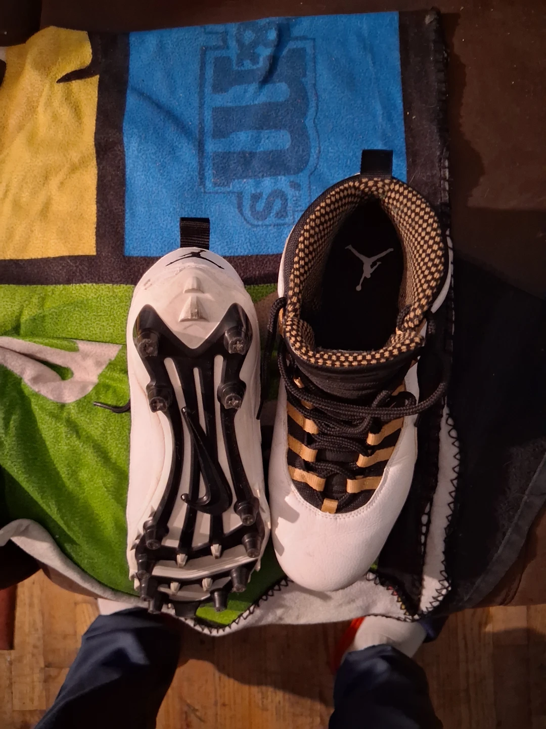 Jordan Football Cleats White/Gold ...tree