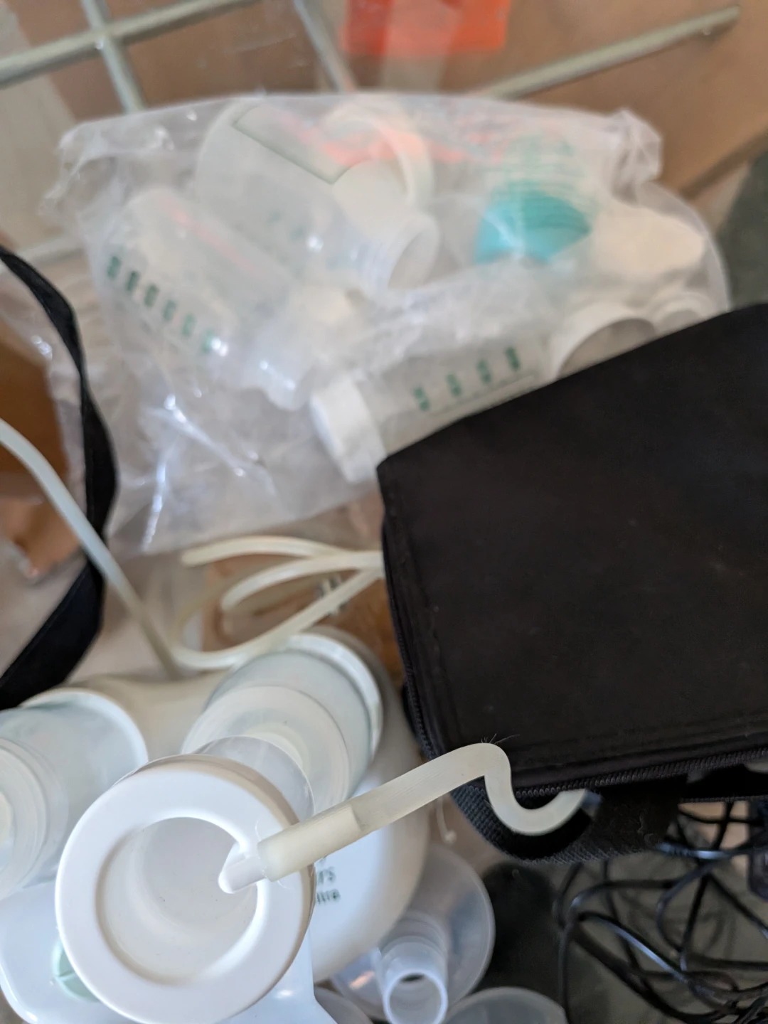 Lansinoh Breast Pump - photo 3