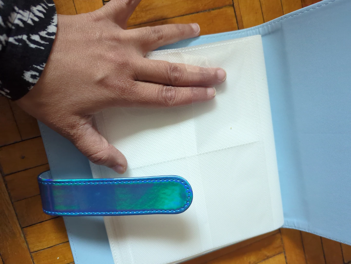 Holographic Photo Album/Binder - photo 3