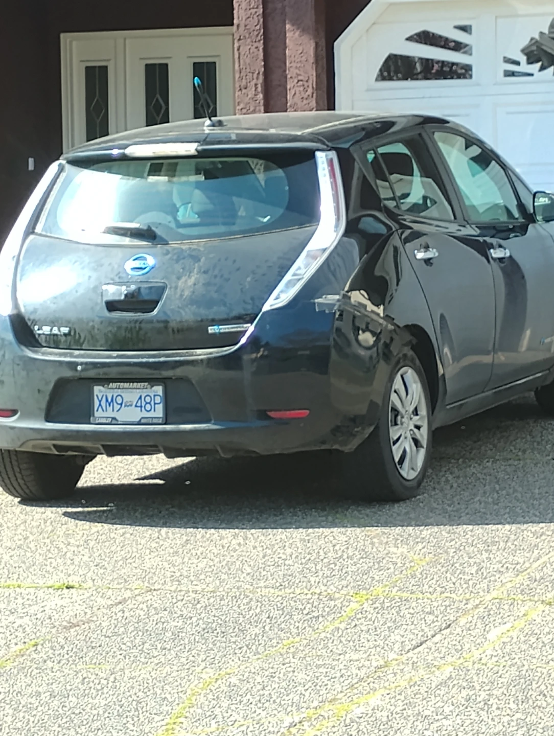 2024 Black Nissan Leaf