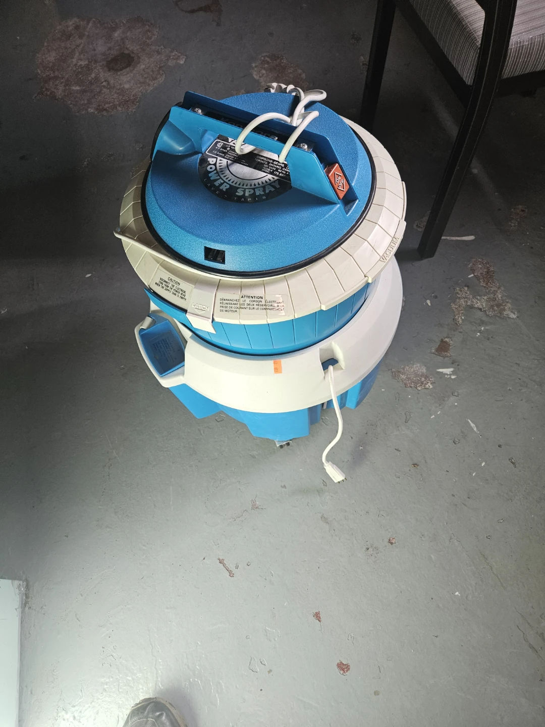 Kenmore Power Spray Carpet Cleaner - photo 2