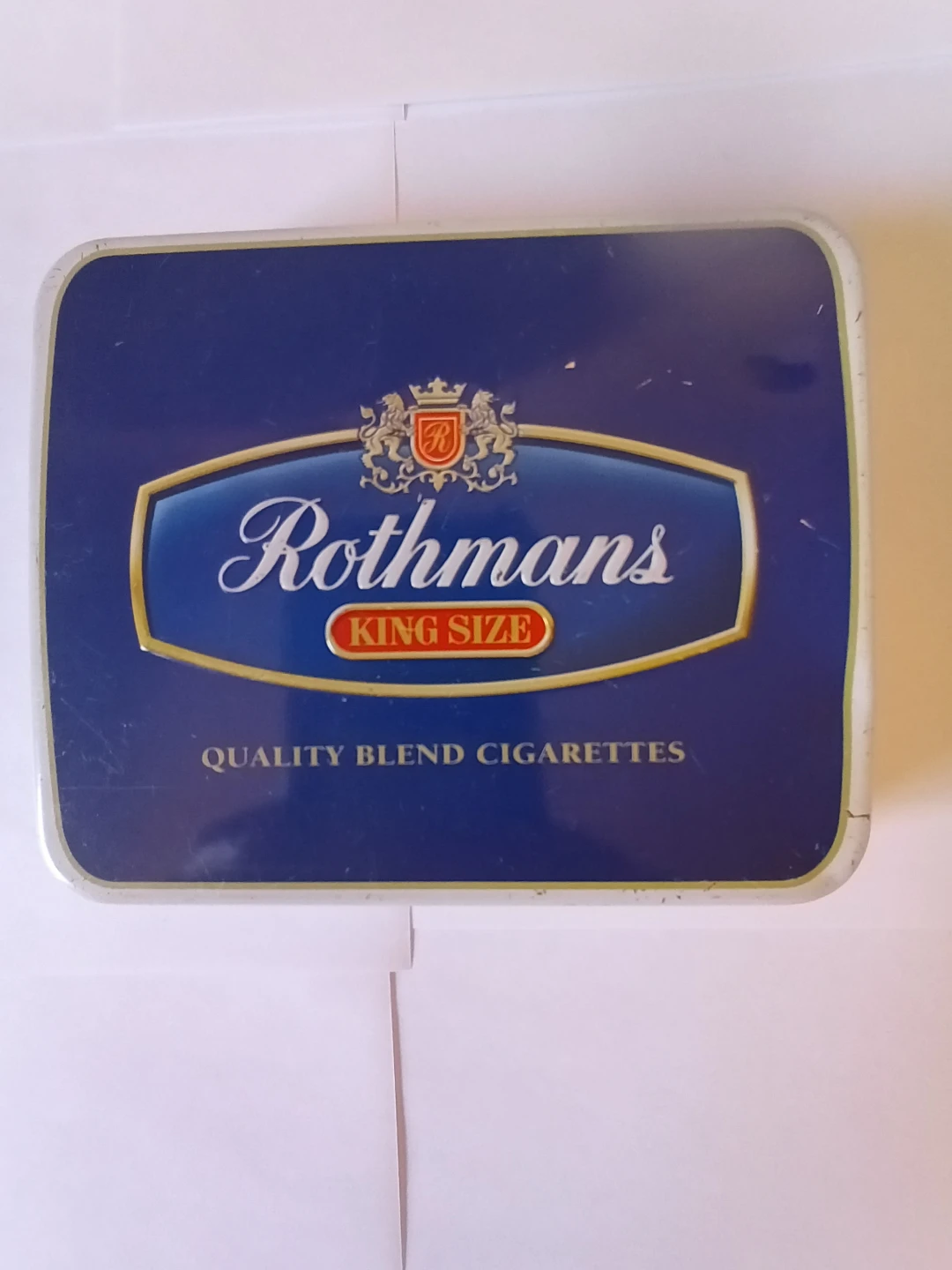 Rothmans cigarette tin