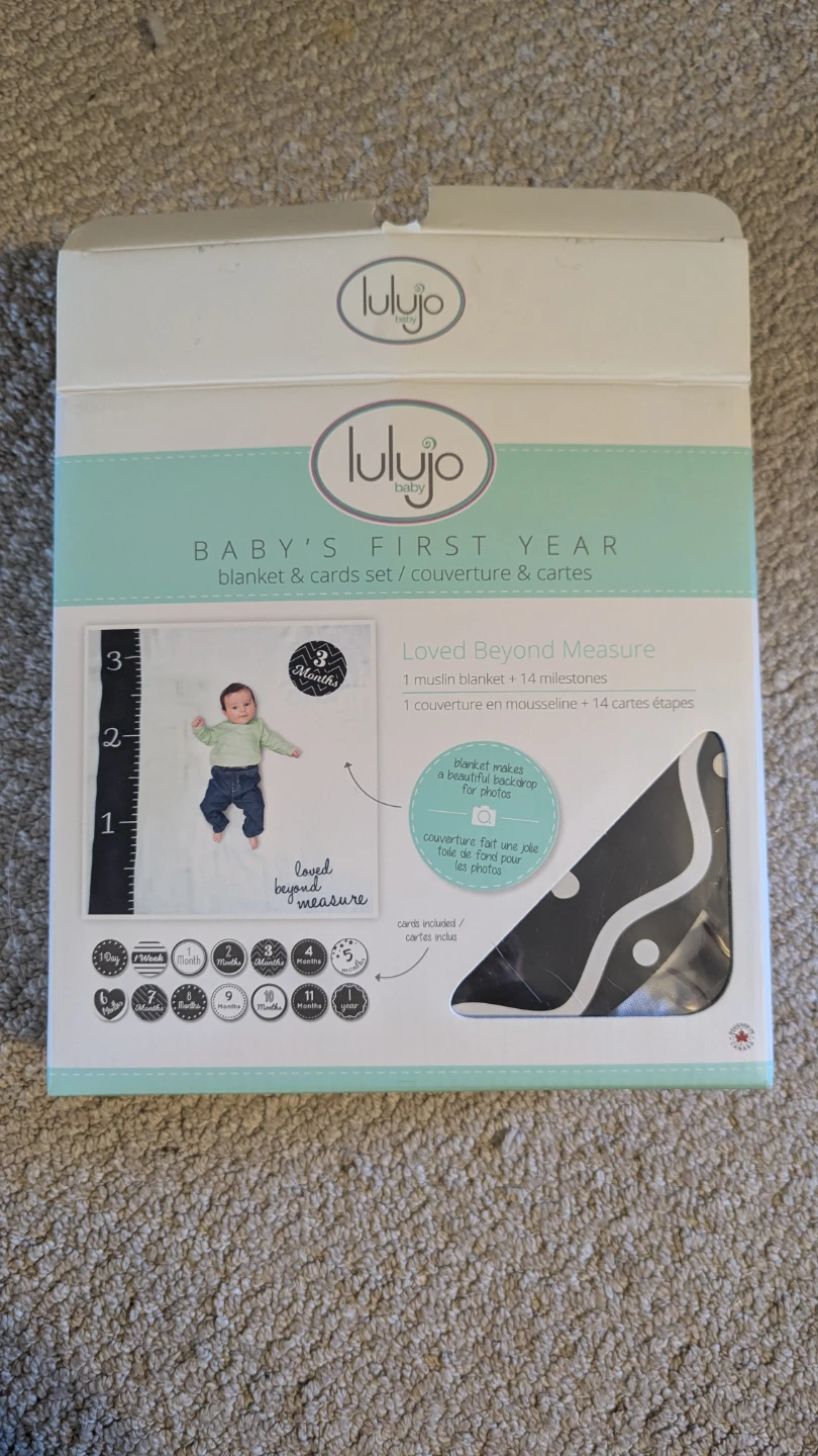 Lulujo Baby's First Year Blanket & Cards Set - White