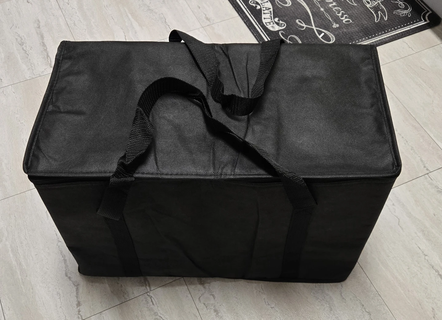 Insulated Food Delivery Bag with Cup Holder