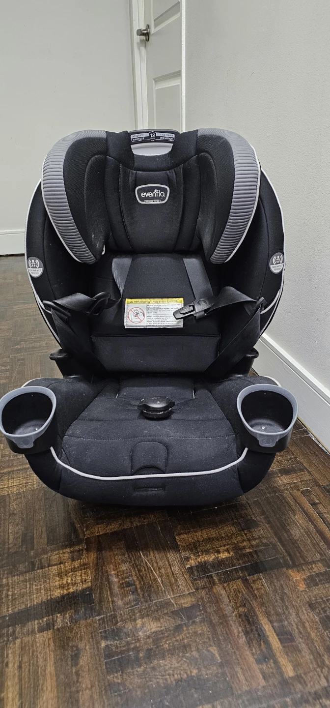 Evenflo Car Seat - photo 2