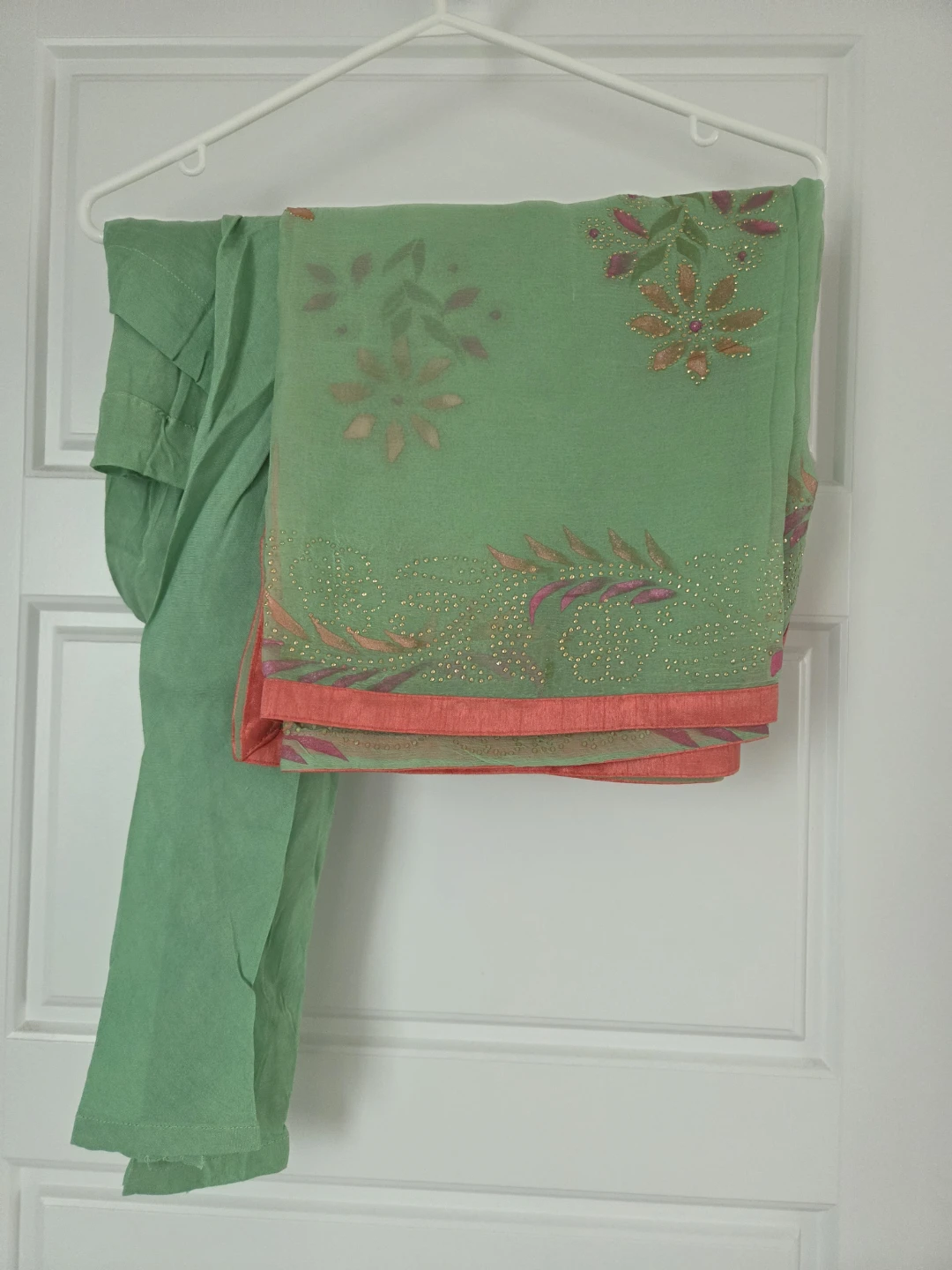 Green Embroidered 3-Piece pajami suit - photo 3