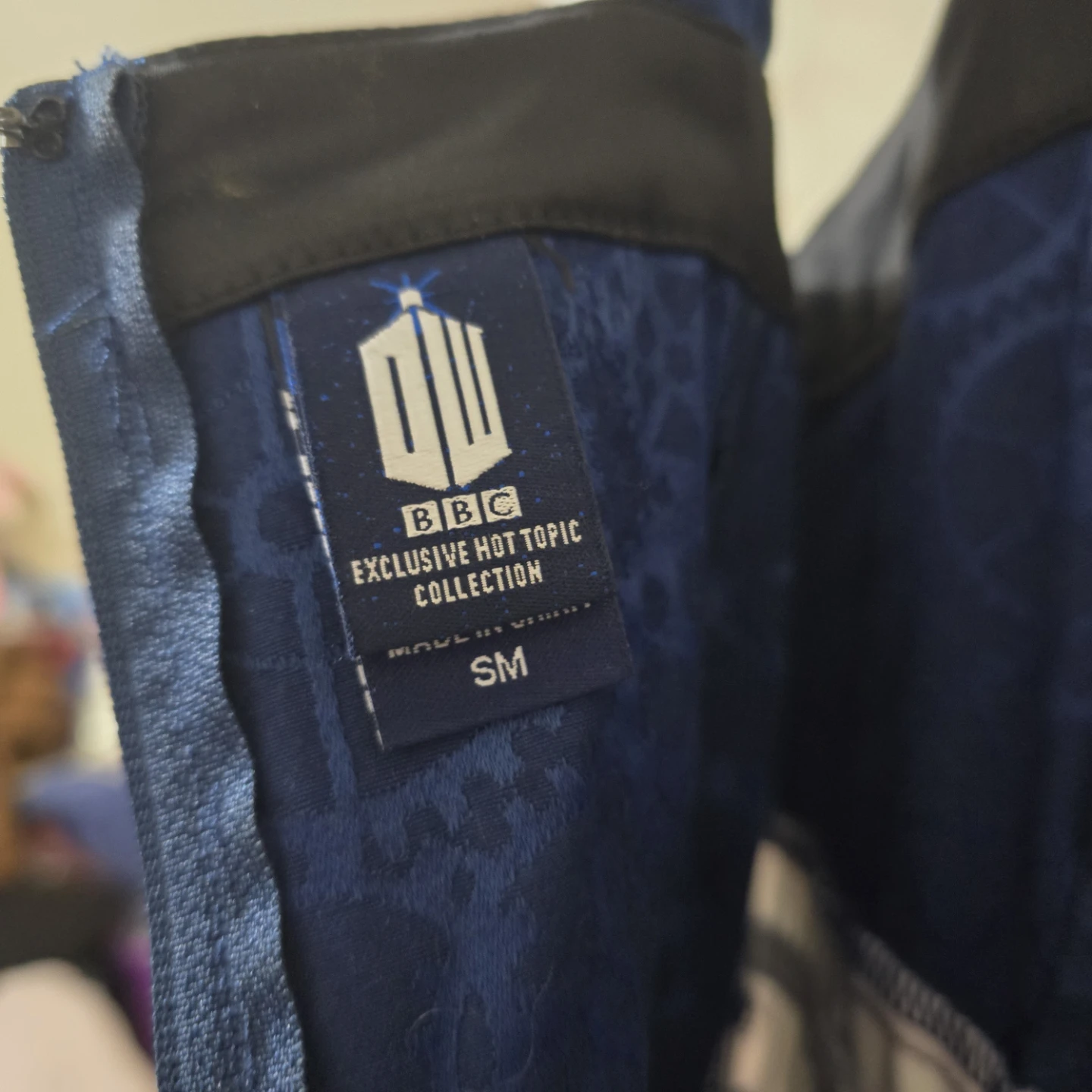 Doctor Who TARDIS Dress SM BBC Exclusive Hot Topic Collection - photo 3