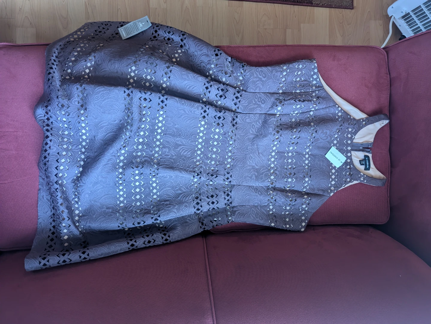 Le Château Women's Dress - Laser cut XL petite