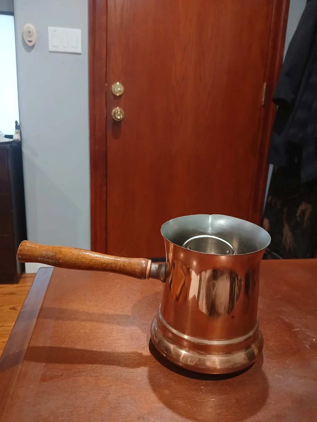 Le Saucer Vintage Copper Coffee Pot with Wooden Handle - photo 2