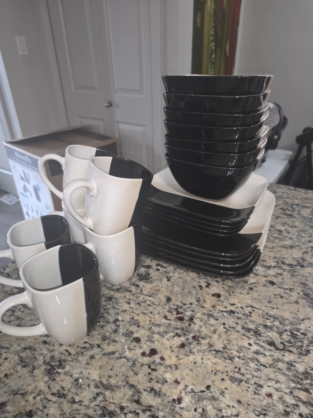Black and White Modern Dinnerware Set - 12 Piece