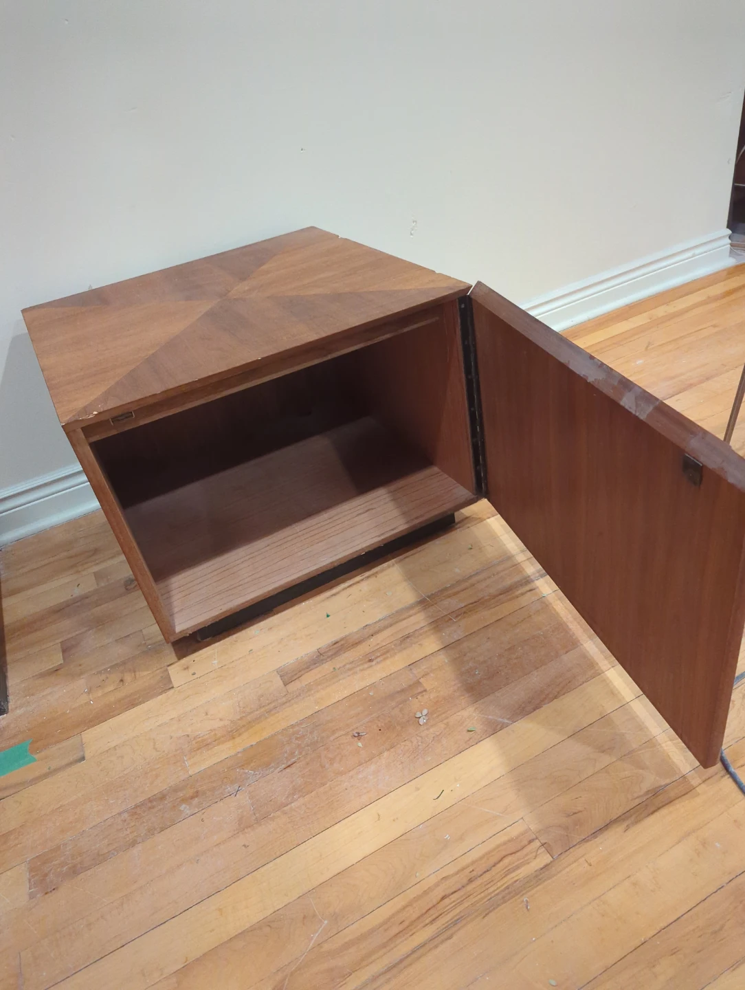 Vintage Wood Side Table - photo 2