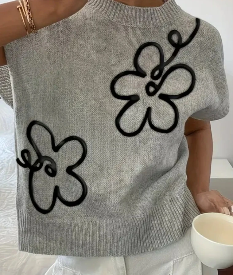 Brand New Grey Knit Sleeveless Vest with Flower Applique - photo 3
