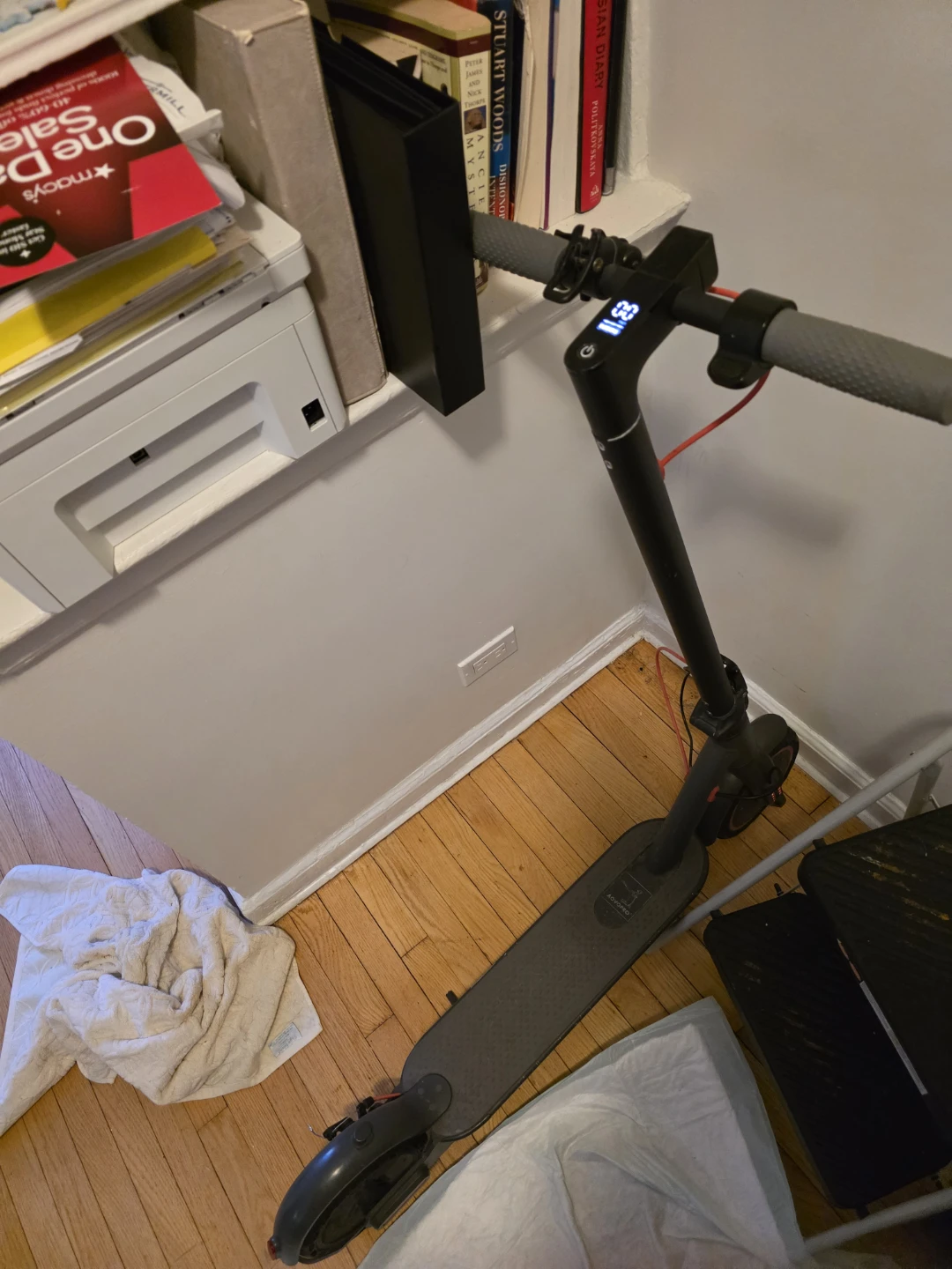 AOVO PRO Electric Scooter - photo 3