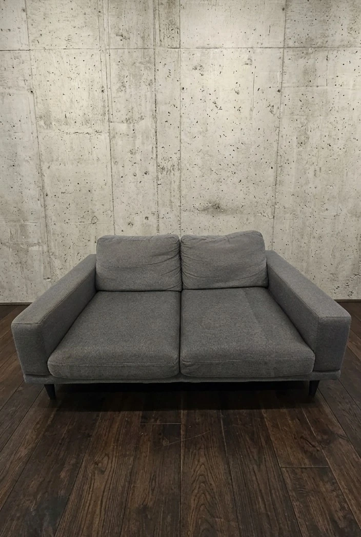 Grey Fabric Loveseat Sofa (free delivery) - photo 4